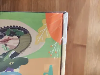 NUEVO SIN ABRIR Pista de Coches de Dinosaurios TK