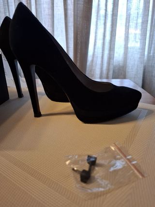 Zapatos Cinti Ante Tacón Stiletto Negros