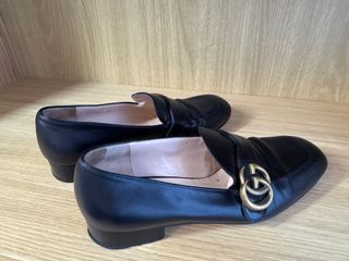 Mocassins Gucci Marmont Piel Negro y Dorado