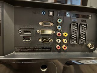 Monitor TV LG M2762D FullHD Negro/Rojo