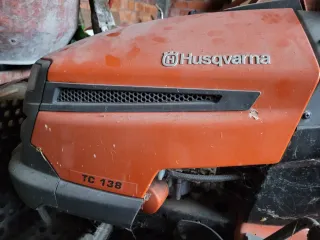 Tractor cortacésped Husqvarna TC 138