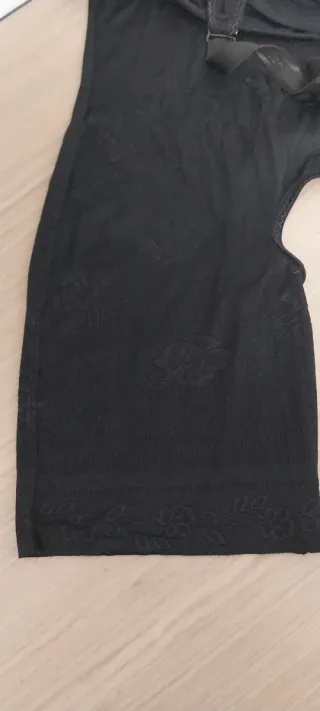 Body modellante a calzoncino nero