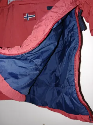 Chaqueta Napapijri Niño Roja talla 8 años