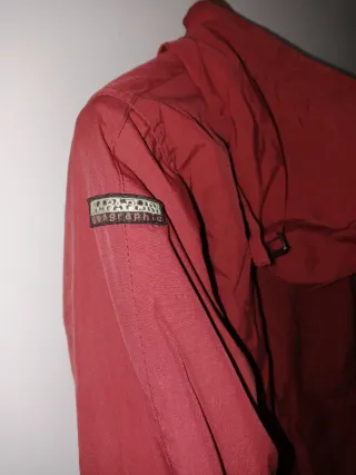 Chaqueta Napapijri Niño Roja talla 8 años