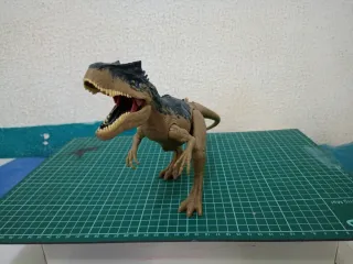 Figura dinosaurio Allosaurus marrón y azul y