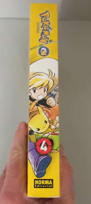 POKÉMON 4: AMARILLO 02 (Spanish Edition)