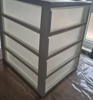 Cajonera de plástico blanca