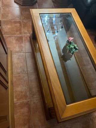 Mesa baja estilo clásico con cristal