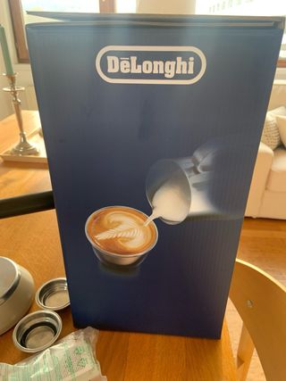 Cafetera Delonghi Dedica