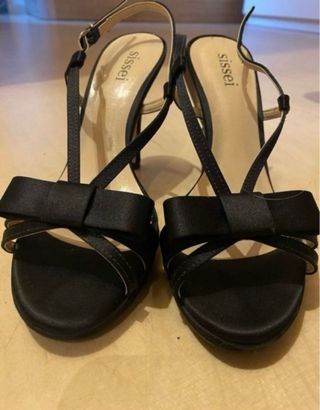 Zapatos de tacón de fiesta