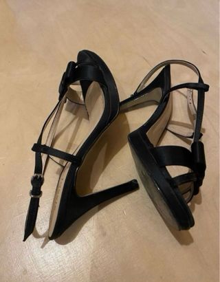 Zapatos de tacón de fiesta