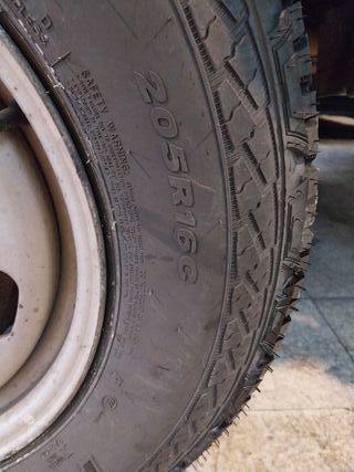 Despiece Nissan Pick Up 2.5 dCi 4WD 2003