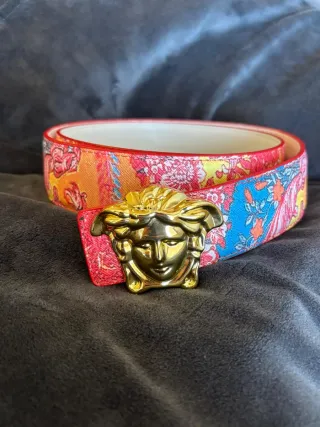Cinturón Versace Medusa Dorado y Rojo