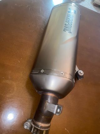 Escape Akrapovic Titanio Fibra Carbono