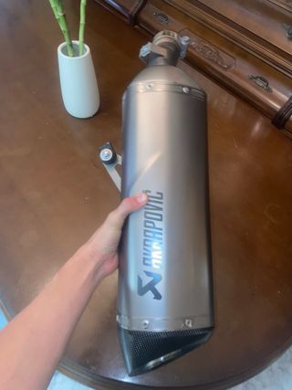 Escape Akrapovic Titanio Fibra Carbono