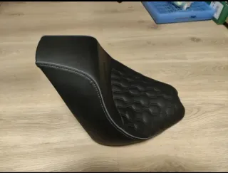 Asiento deportivo para Indian Scout. Diseño modern