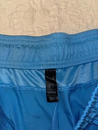 Pantalones cortos Adidas azules y verdes