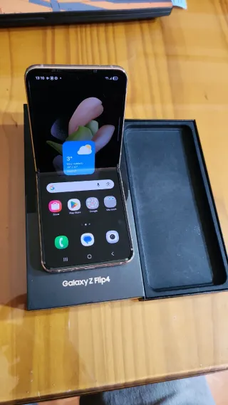 Samsung Z Flip 4 Rose Gold, nuovo