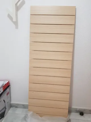Cabecero de madera nuevo