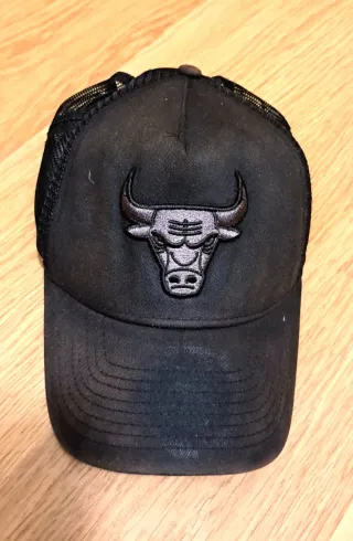 Lote de 9 gorras variadas