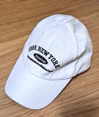 Lote de 9 gorras variadas