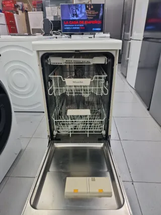 Lavavajillas Miele 45cm ancho