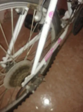 Bicicleta de montaña para chica marca decathon