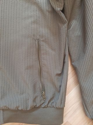 Chaqueta Bomber Verde Pull and Bear