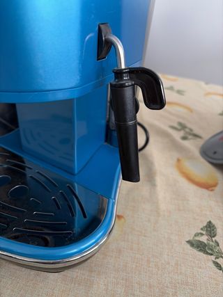 Cafetera DeLonghi Icona Azul + accesorios
