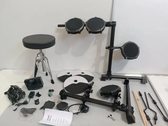///Batería alesis debut kit /// W31Y1111