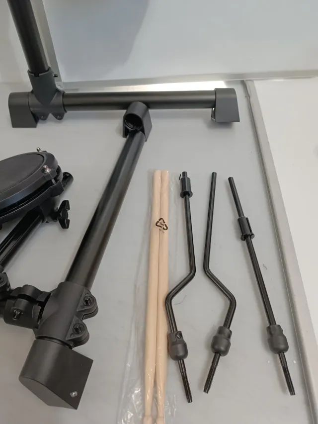 ///Batería alesis debut kit /// W31Y1111