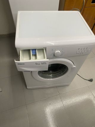 Lavadora Beko 5kg A-10% 1000 rpm