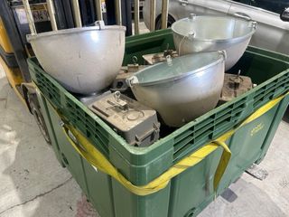 8 Campanas luz industrial metálica