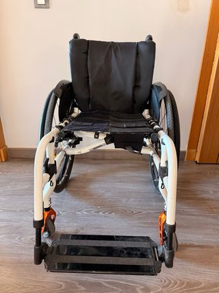 Silla de ruedas activa plegable