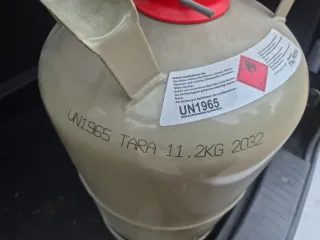 Botella gas vacia 11kg butano recargable camping