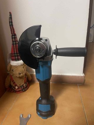 Smerigliatrice Radiale makita 18volt