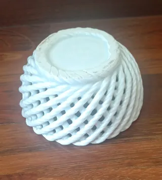 Cesta Frutero Porcelana Blanca Calada Trenzada