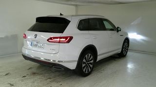 VOLKSWAGEN Touareg eHybrid Eleg 3.0 V6 TSI Tip 4M