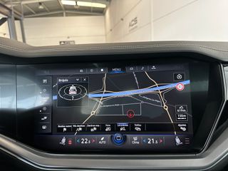 VOLKSWAGEN Touareg eHybrid Eleg 3.0 V6 TSI Tip 4M