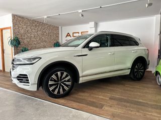 VOLKSWAGEN Touareg eHybrid Eleg 3.0 V6 TSI Tip 4M