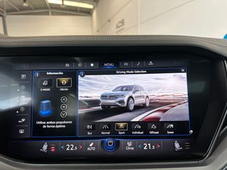 VOLKSWAGEN Touareg eHybrid Eleg 3.0 V6 TSI Tip 4M