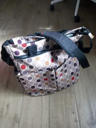 Bolso Skip Hop lunares bebé pañaler