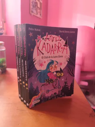Anna Kadabra 1. El Club de la Luna Llena