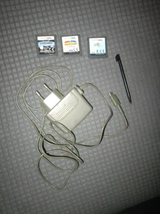 Nintendo DS Negra + Juegos