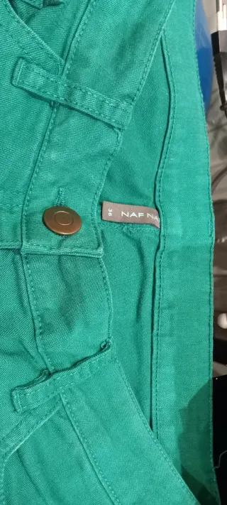 Pantalón Naf Naf verde talla 38