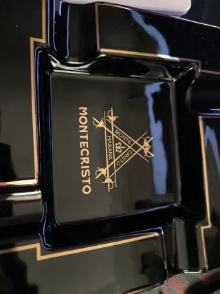 Cenicero Montecristo Habana Negro Cerámica