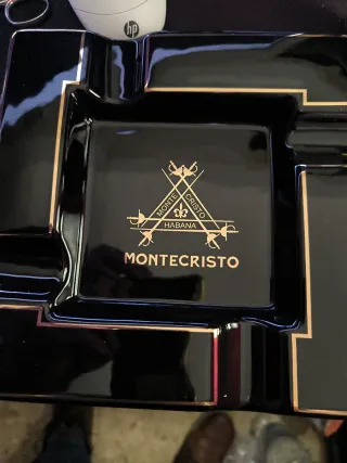 Cenicero Montecristo Habana Negro Cerámica
