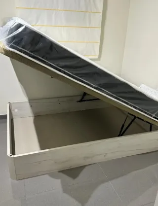 Canapé abatible y colchón