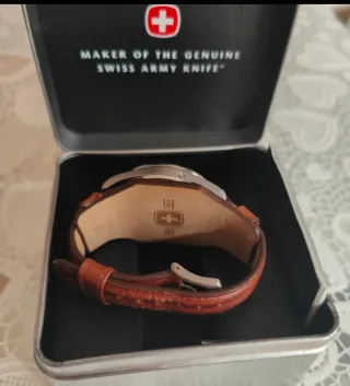 Reloj Wenger Hombre Caja y Manual