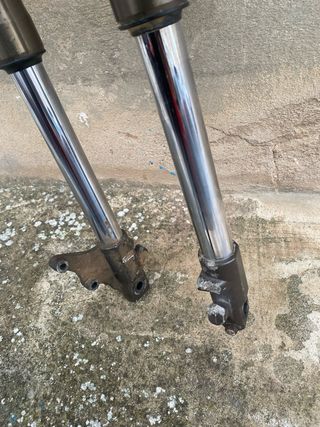 Horquillas invertidas Showa Derbi Senda